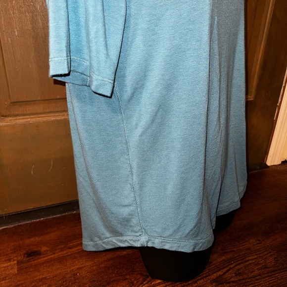 3/$10 🤍Vintage Matty M Soft Classic Back Split Bottom Hem Short Sleeve Tee - Picture 7 of 14